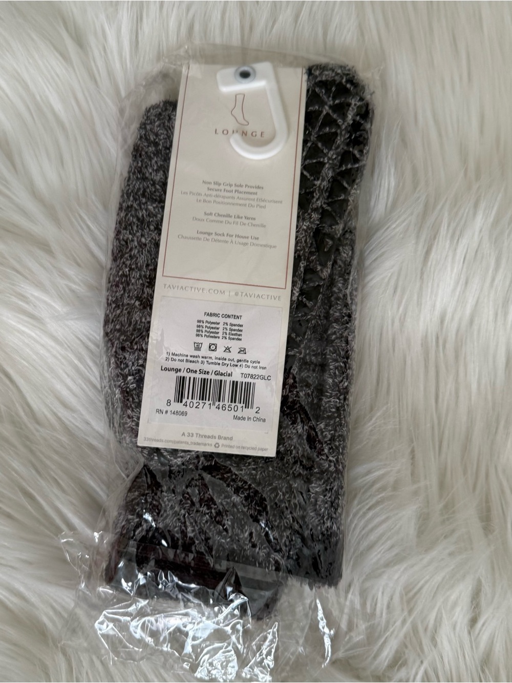 Tavi Grip Chenille Lounge Socks One Size NWT - Picture 2 of 2